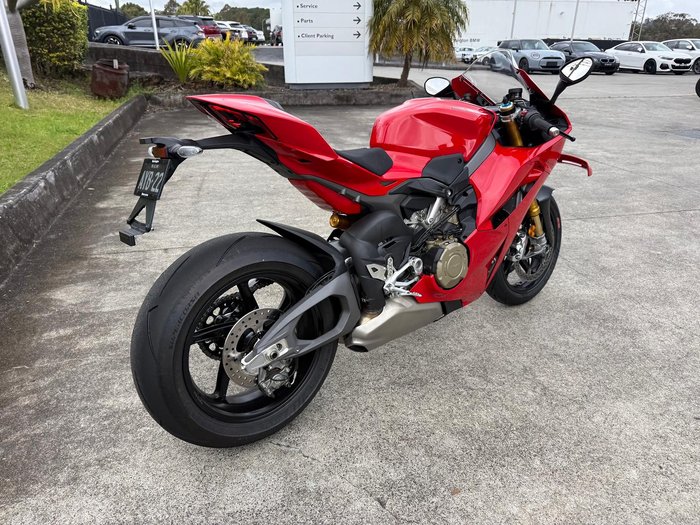 2025 Ducati Panigale V4 S