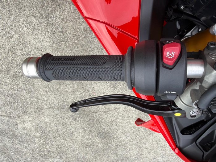 2025 Ducati Panigale V4 S