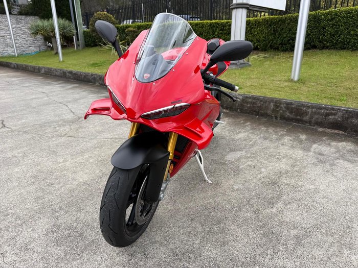 2025 Ducati Panigale V4 S