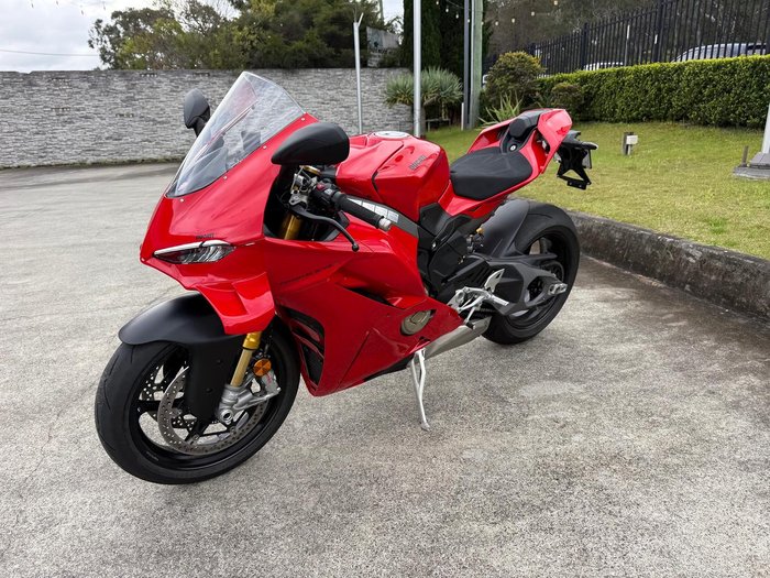 2025 Ducati Panigale V4 S