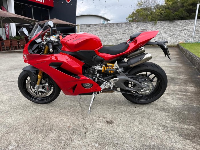 2025 Ducati Panigale V2 S