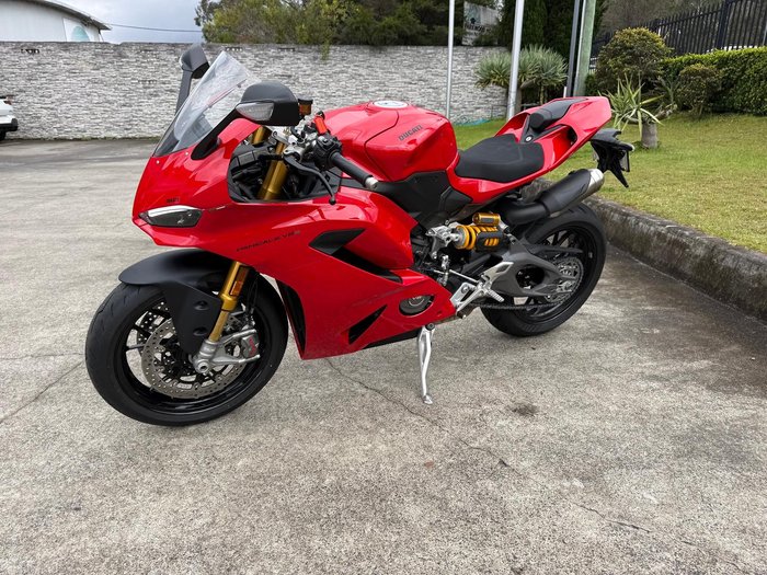 2025 Ducati Panigale V2 S