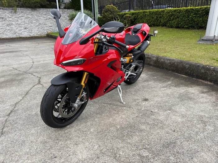 2025 Ducati Panigale V2 S