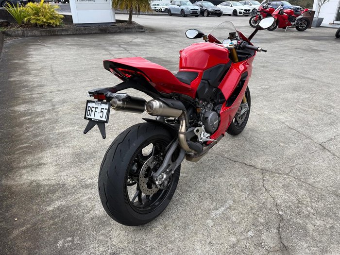 2025 Ducati Panigale V2 S