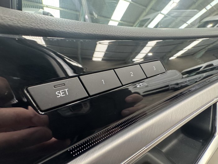 2022 Volkswagen Touareg 210TDI Elegance