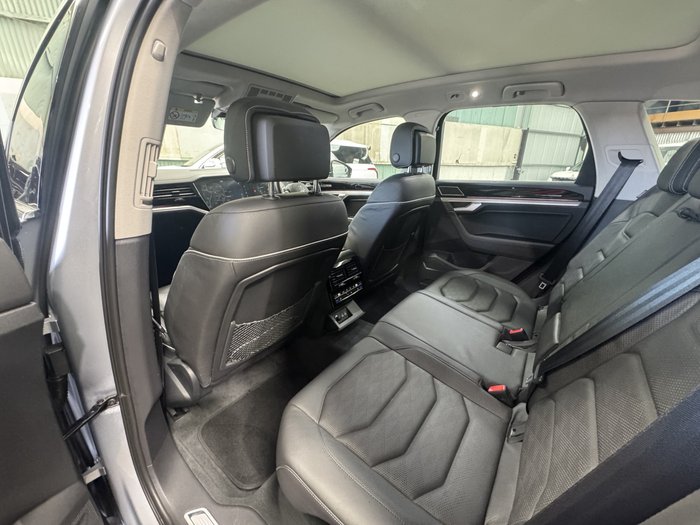2022 Volkswagen Touareg 210TDI Elegance