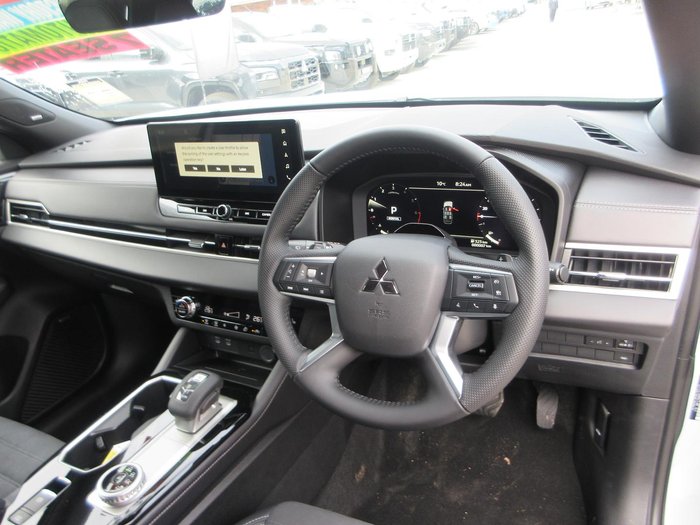 2026 Mitsubishi Outlander Black Edition