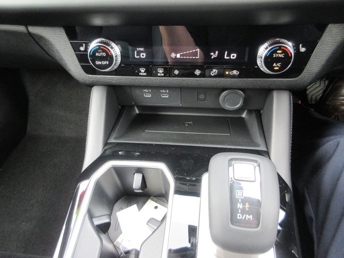2026 Mitsubishi Outlander Black Edition