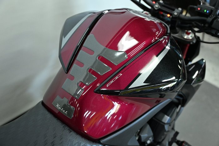 2016 Kawasaki Z800 ABS (ZR800) Maroon