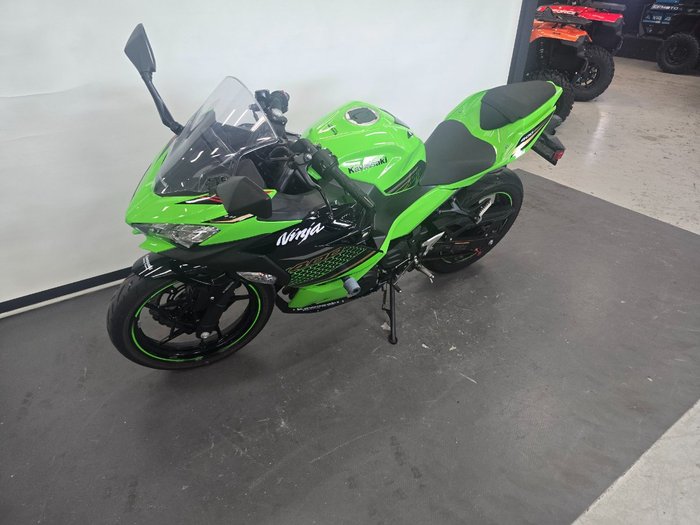 2020 Kawasaki NINJA 400 KRT EDITION Green