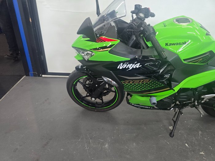 2020 Kawasaki NINJA 400 KRT EDITION Green