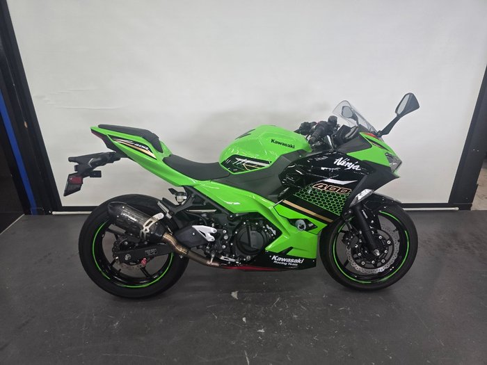 2020 Kawasaki NINJA 400 KRT EDITION Green