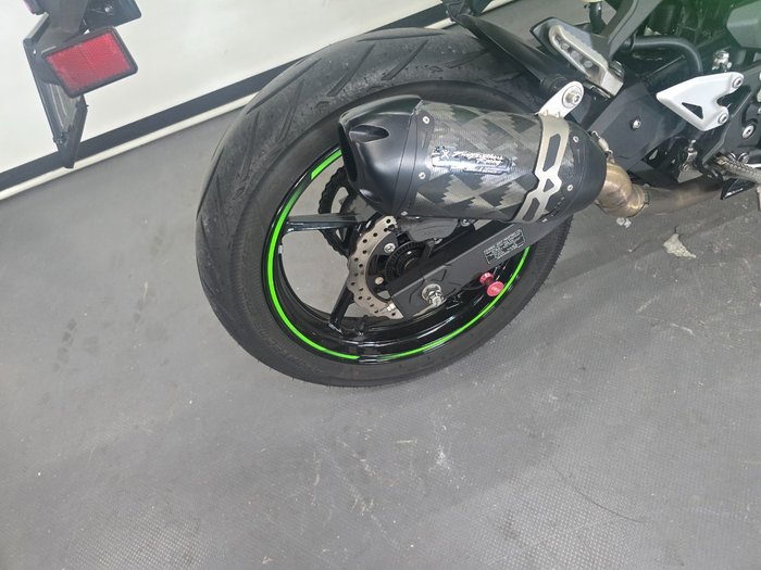2020 Kawasaki NINJA 400 KRT EDITION Green