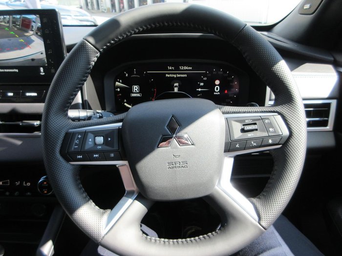 2026 Mitsubishi Outlander Black Edition