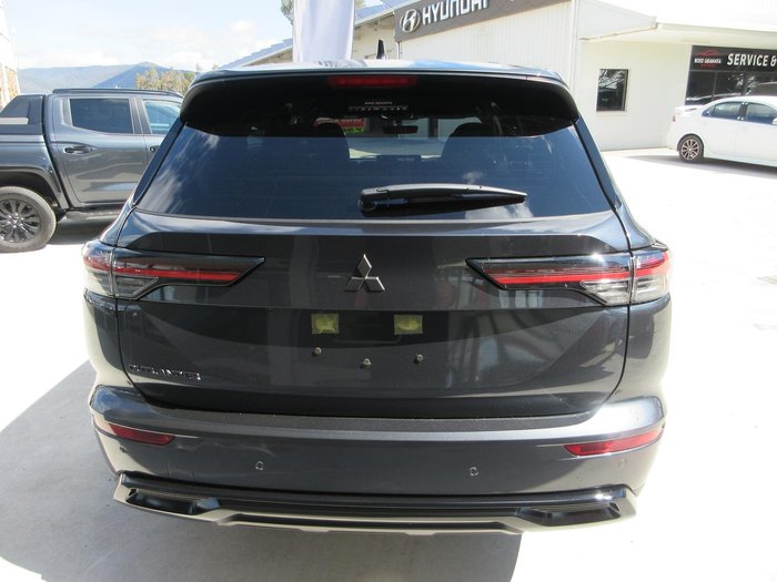 2026 Mitsubishi Outlander Black Edition