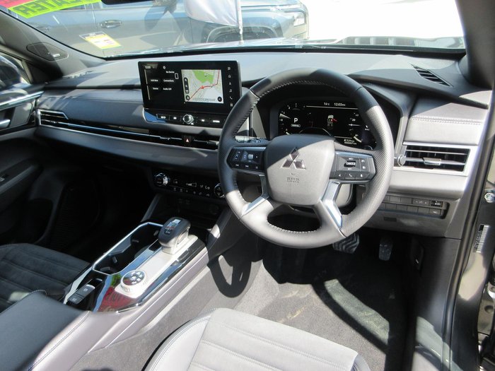 2026 Mitsubishi Outlander Black Edition