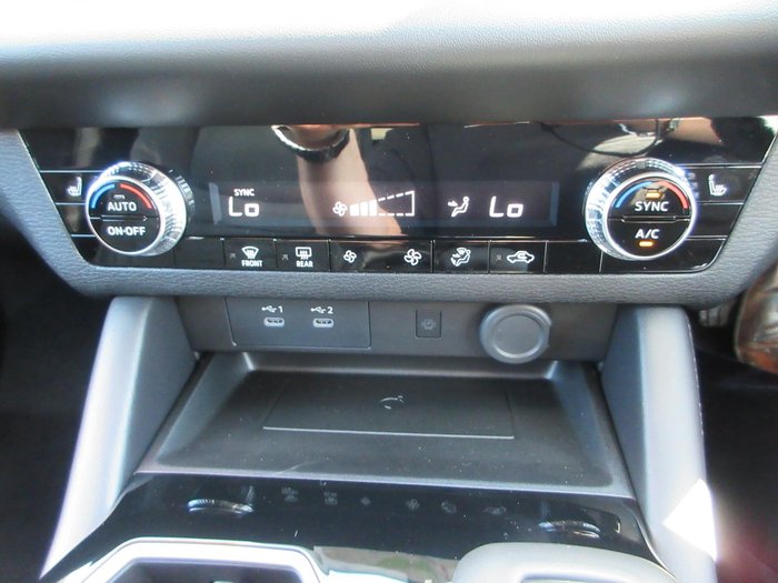 2026 Mitsubishi Outlander Black Edition