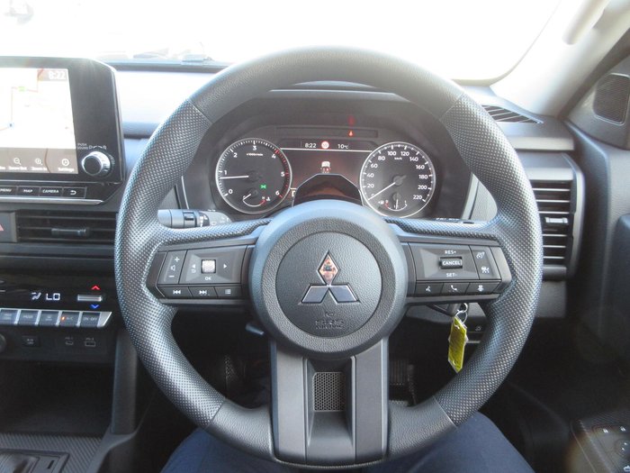 2026 Mitsubishi Triton GLX+