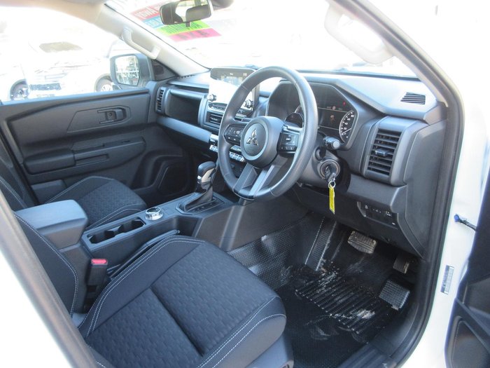 2026 Mitsubishi Triton GLX+