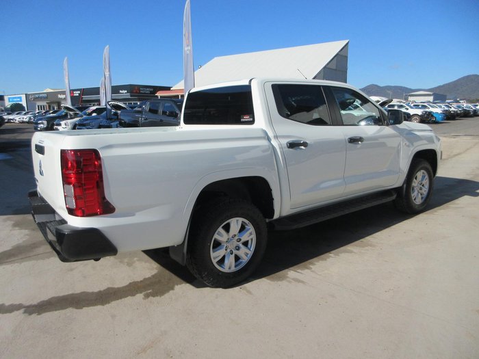 2026 Mitsubishi Triton GLX+