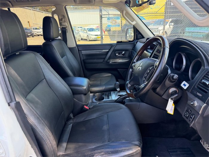 2018 MITSUBISHI PAJERO EXCEED LWB (4x4)