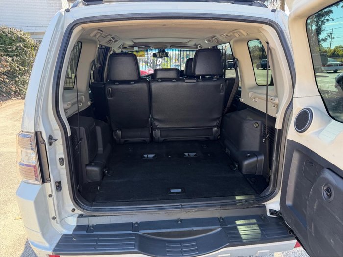 2018 MITSUBISHI PAJERO EXCEED LWB (4x4)