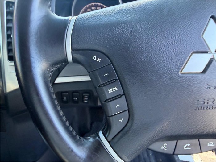 2018 MITSUBISHI PAJERO EXCEED LWB (4x4)
