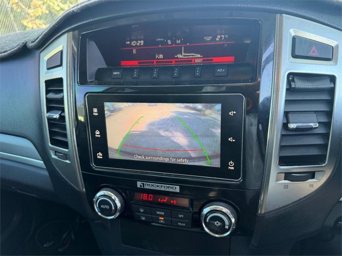 2018 MITSUBISHI PAJERO EXCEED LWB (4x4)