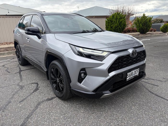 2024 Toyota RAV4 XSE