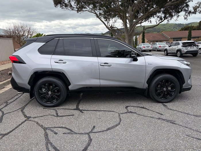 2024 Toyota RAV4 XSE