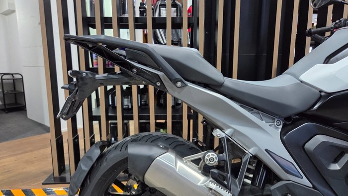 2024 BMW Motorrad R 1300 GS LIGHT WHITE UNI