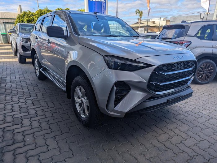 2026 Isuzu MU-X