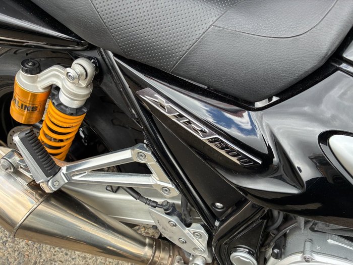 2010 Yamaha XJR1300 BLACK