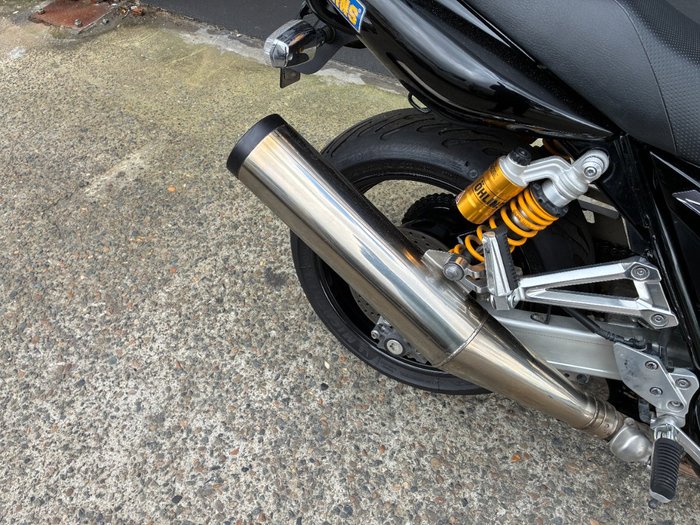 2010 Yamaha XJR1300 BLACK