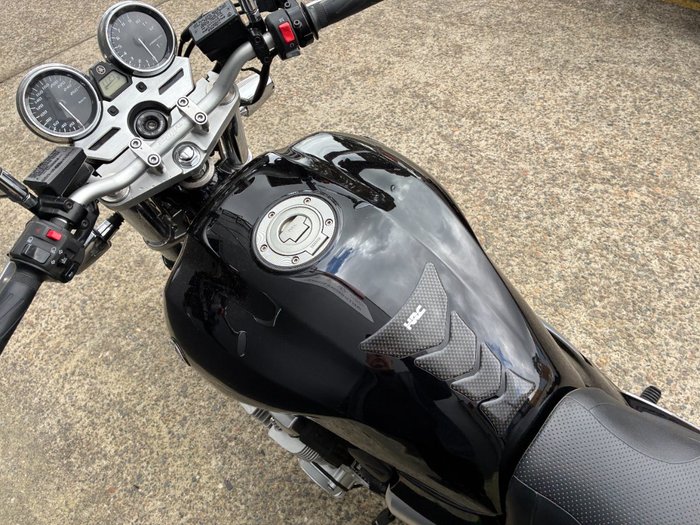 2010 Yamaha XJR1300 BLACK