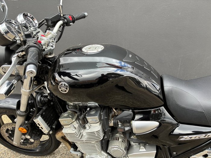 2010 Yamaha XJR1300 BLACK