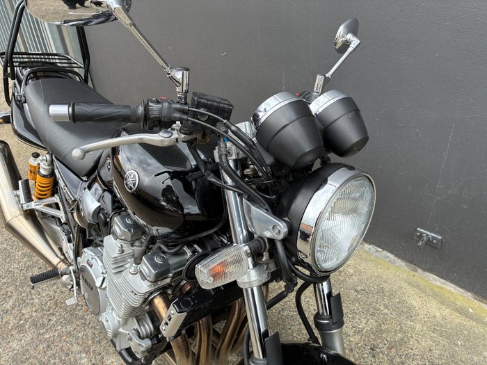 2010 Yamaha XJR1300 BLACK