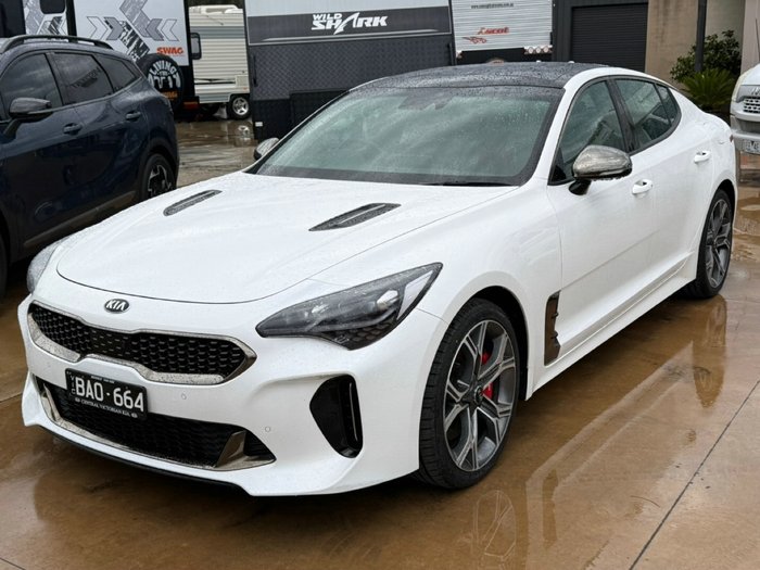 2019 KIA STINGER
