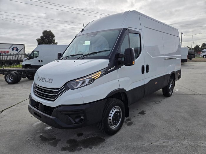 2025 Iveco Daily 42S18V