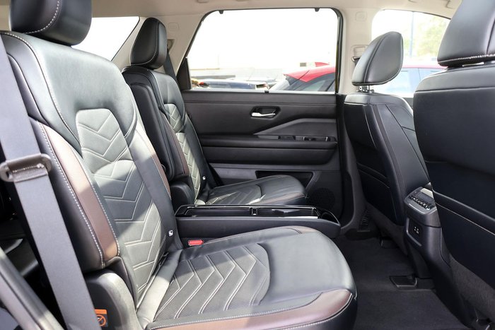 2024 Nissan Pathfinder Ti-L R53 MY23 4X4 On Demand Super Black