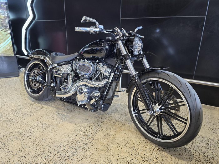 Harley-Davidson Breakout 114 (FXBRS) Softail