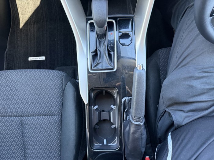 2022 Mitsubishi Eclipse Cross ES