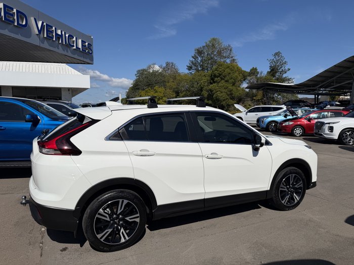 2022 Mitsubishi Eclipse Cross ES