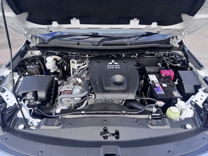 2022 Mitsubishi Pajero Sport GLS