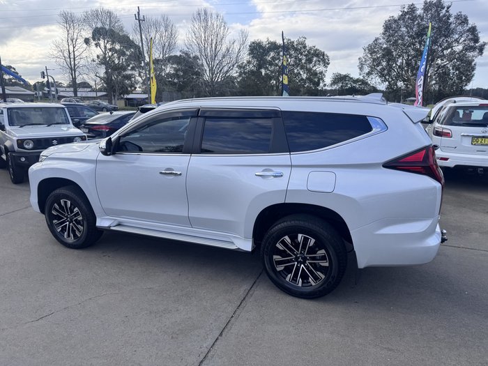 2022 Mitsubishi Pajero Sport GLS
