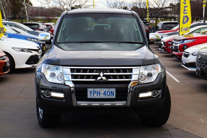 2019 Mitsubishi Pajero GLS