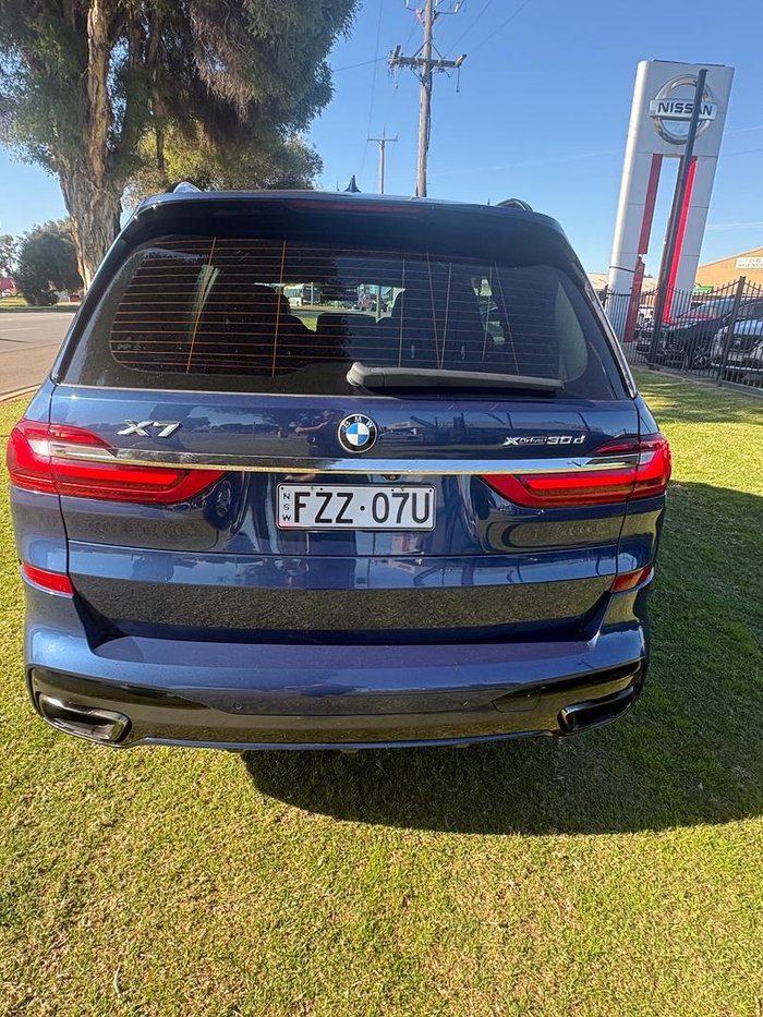 2021 BMW X7