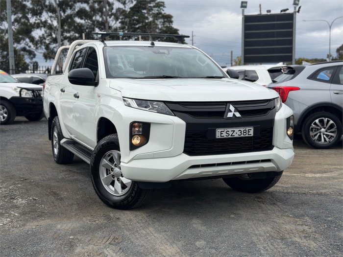 2022 MITSUBISHI TRITON