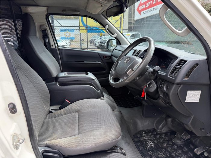 2015 TOYOTA HIACE LWB