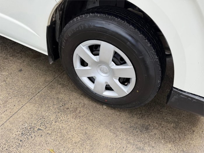 2015 TOYOTA HIACE LWB